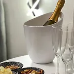 ベッド・アンド・ブレックファスト Ylisea Luxury ナポリ