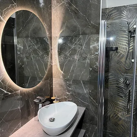 לינה וארוחת בוקר Ylisea Luxury נאפולי