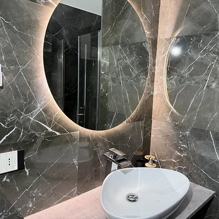 Ylisea Luxury