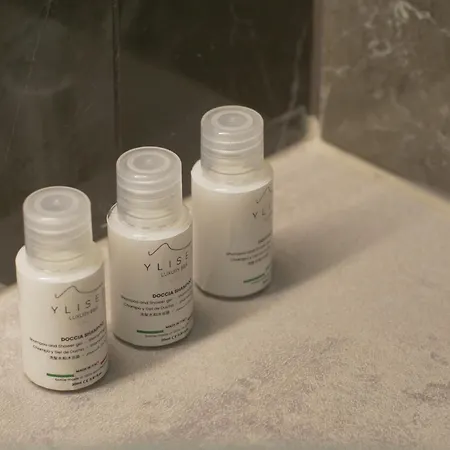 ベッド・アンド・ブレックファスト Ylisea Luxury 4*